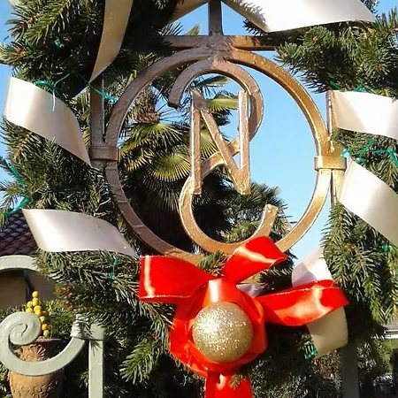 Cote Jardin 招待所 5*